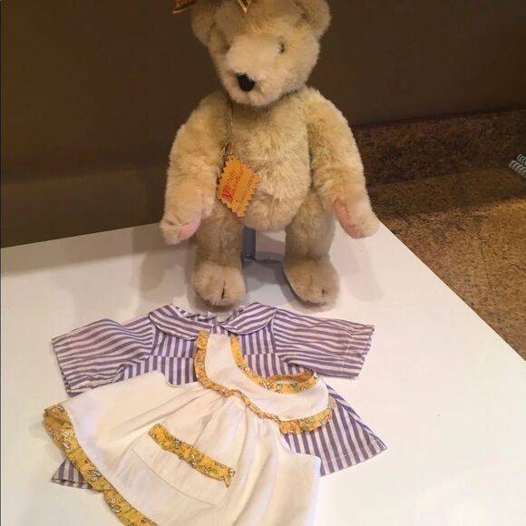 Vintage 14” Fluffy VanderBear  - Picture 3 of 7